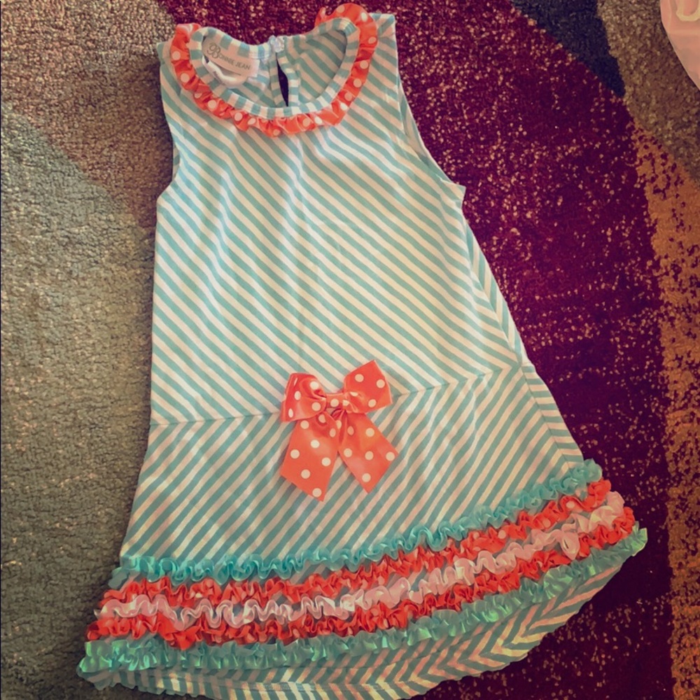 Girls dress or top